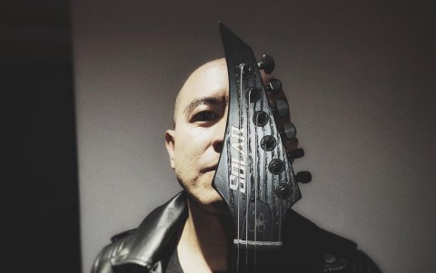 Ider Farfán, vocalista/guitarrsta de TOTAL DEATH