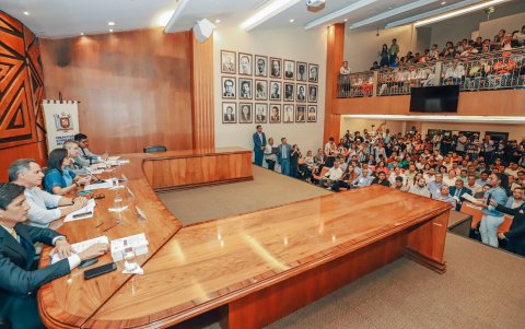 La sesión contó con los alcaldes y presidente de juntas del Guayas.