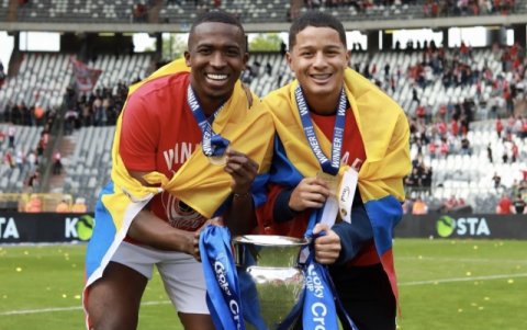 El Royal Antwerp de los ecuatorianos logró su segundo título de la temporada. Antes, habían coronado la Copa de Bélgica