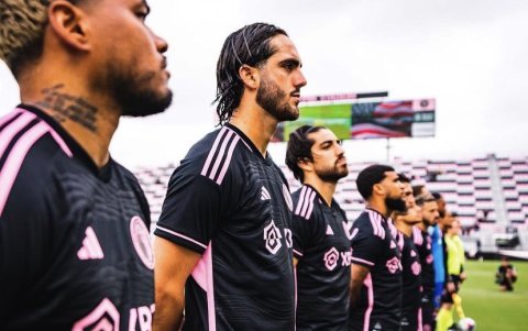 Leonardo Campana quedó sumergido en el fondo de la clasificación de la MLS.