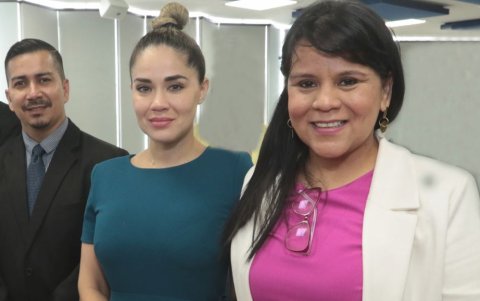 Ronald Álvarez y Michele Portaluppi y Cristina Franco.