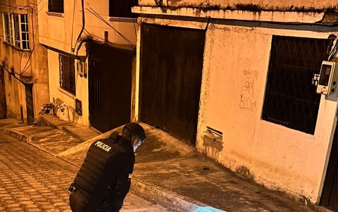 Balacera. Antisociales dejaron una dinamita tras balear una vivienda en Atucucho.