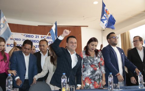 Esteban Bernal, titular de CREO y ministro de Inclusión, señala que serán un fuerza política propositiva.