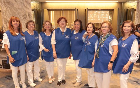 Norma de Barek, Grace de Morla, Ketita de Oneto, Leticia de Guerrero, Mónica de Romero, María de Lascano y María Teresa de Medina.