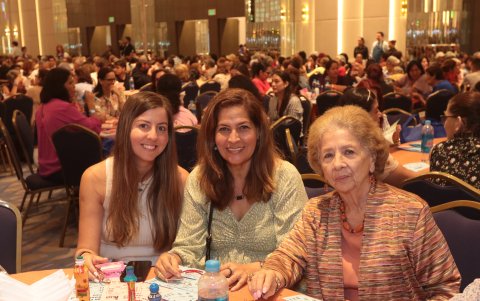 María Isabel Rumbea, Mónica Garzón y Lorenza Hoheb.