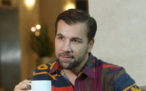 Por un tiempo trajo artistas internacionales de música electrónica.