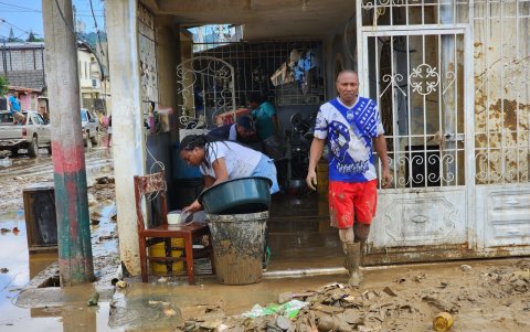 En las últimas semanas, la provincia de Esmeraldas enfrenta un aumento de las intensas lluvias.