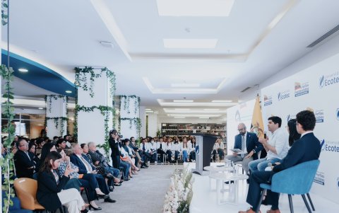 Otros candidatos a la Presidencia han optado por participar de coloquios académicos.