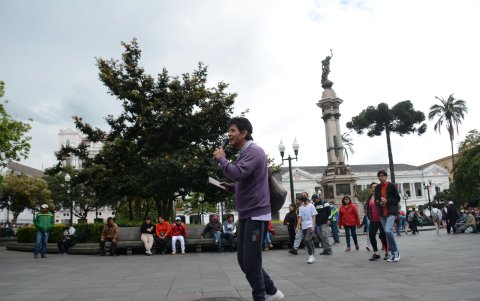 Este es un espacio donde los evangélicos también predican la palabra de Dios, pese a las críticas que reciben de los peatones