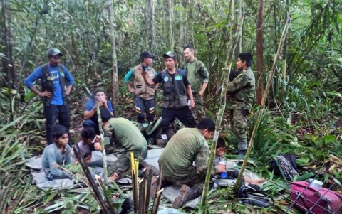 Los niños permanecieron 40 días en una zona remota de la selva colombiana.