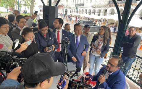 Carrasco brindó una rueda de prensa para explicar las razones de su salida de la Gobernación.