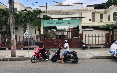 La señora Bella Montoya, de 76 años, permanece en cuidados intensivos del Hospital Martín Icaza, de Babahoyo, donde el 9 de junio fue declarada muerta.