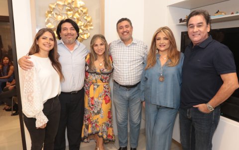 Jéssica Salcedo, Juan Carlos Sánchez, Beatriz Sánchez, David Ortiz, Patricia Sánchez de Sereni y Remo Sereni.