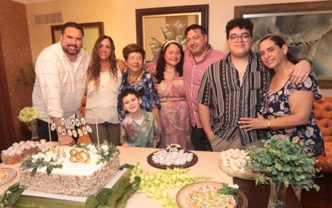 José María y Diana Baquerizo Guzmán, la cumpleañera, Leticia Baquerizo de Chancay, Cristhian Chancay, Santiago Guerra Baquerizo, Dennis y Santino Baquerizo.