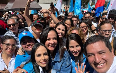 El expresidente Rafael Correa declaró que la misión de sus coidearios será la Asamblea Constituyente.