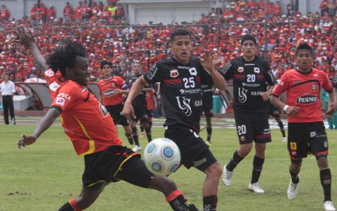 El futbolista inició su carrera profesional en el Deportivo Cuenca.