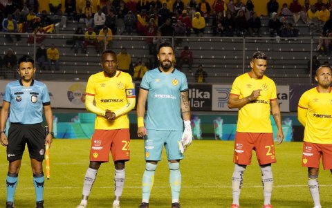 Aucas no pudo mantener la buena campaña de 2022 cuando consiguió el título.