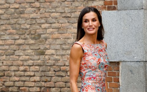 La soberana tiene una linda figura.