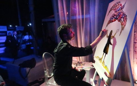 Diferentes stands de arte llamaron la atención de los asistentes.