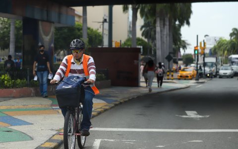 Experto propone la redistribución de las ciclovías de avenidas específicas, unas manteniendose en la calzada y otras ubicadas en las veredas.