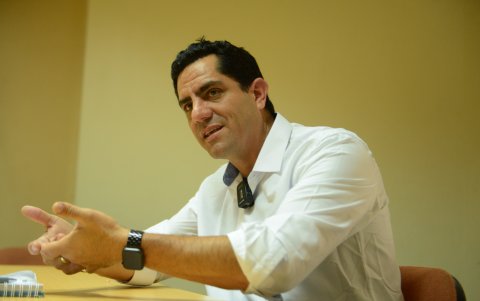 El correísmo acusa a Xavier Hervas, presidenciable de RETO, de tener dinero en paraísos fiscales.