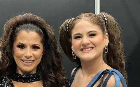 Con Alessandra Rosaldo, esposa de Derbez.