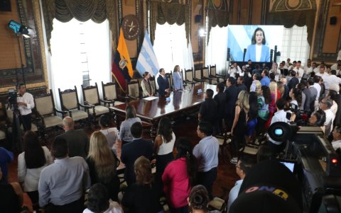 En el marco del anuncio se anunciaron medidas a tomar para garantizar la seguridad e iluminación de determinados sectores, como la calle Panamá.