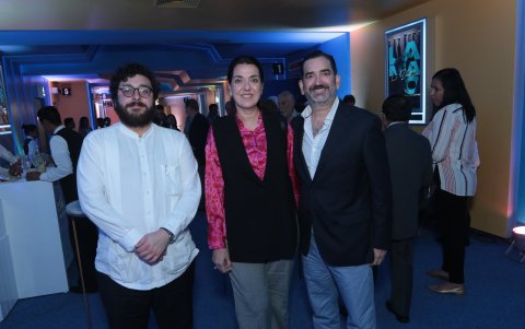 César Febres Cordero, Caterina Costa de García y Luis Eduardo García.