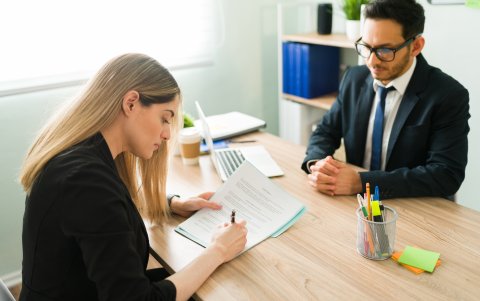 A veces lo mejor es involucrar procedimientos legales como notarizar el acuerdo.