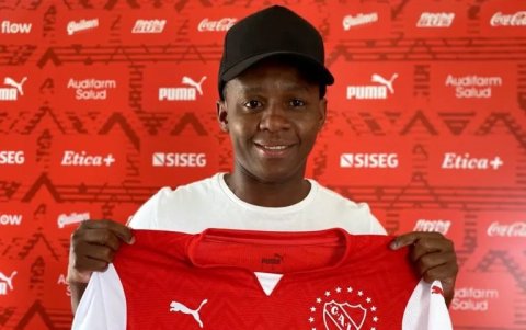 El mediocampista Juanito Cazares tuvo una temporada 2023 muy irregular. Hoy es agente libre.