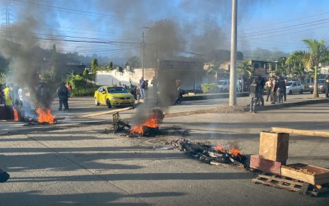 Intervención. El cierre de la Ruta del Spondylus duró más de seis horas.