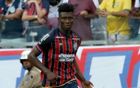 Jhoanner Chávez empató en la Copa Brasil.