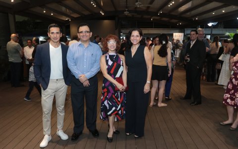 Los maestros Cristhian Cruz, Carlos Eduardo Castro y Gisella de Chávez acompañados por Mariana Rodríguez.