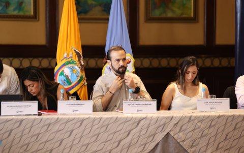 La rueda de prensa, por cuestiones de seguridad, fue llevada a cabo en Guayaquil y no en Durán, que ha sido el escenario de varios atentados en contra de la actual administración.