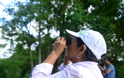 Implementos. Se debe usar gorra, repelente de mosquitos, protector solar, termo con agua, zapatos y ropa deportiva.