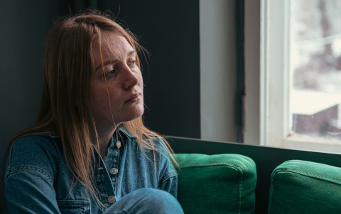 Extrañar su hogar es algo normal. Dese tiempo para dejar fluir su pesar.