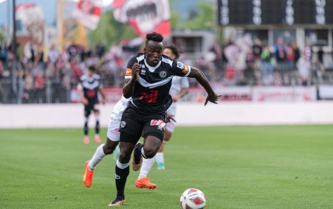 Jhon Jairo Espinoza fue estelar en el FC Lugano durante la victoria 1-0 en Suiza.