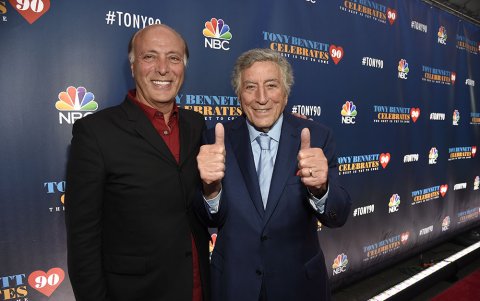 Tony Bennett celebrando junto a su hijo Tony Bennet en 2016.
