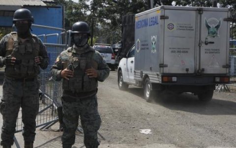 Para el traslado de los fallecidos fue necesaria la intervención de más de un vehículo de Medicina Legal