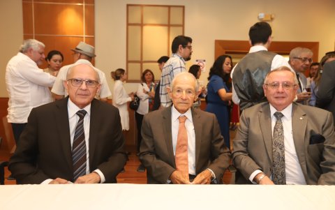 Gianni Garibaldi, Medardo Mora y Roberto Passailaigue.