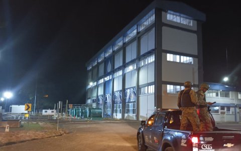 Militares, policías y metropolitanos se encargan del control y los operativos en la ciudad ante la ola de violencia que experimenta.