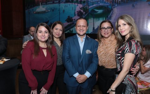 Pamela Beaven, Viviana Ortega, Ernesto Freire, Sandra Vásconez y María Verónica Sánchez.