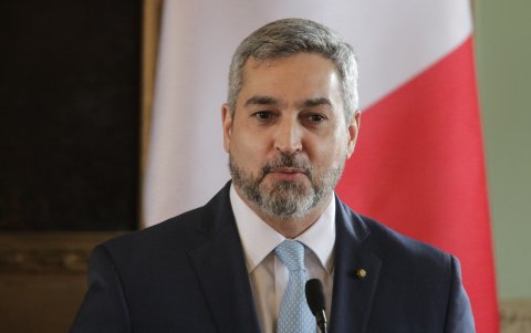 El presidente de Paraguay Abdo Benítez, trabaja en la trasicion de mando.