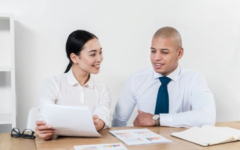 La críticas deben estar dirigidas a las acciones mas no a las personas.