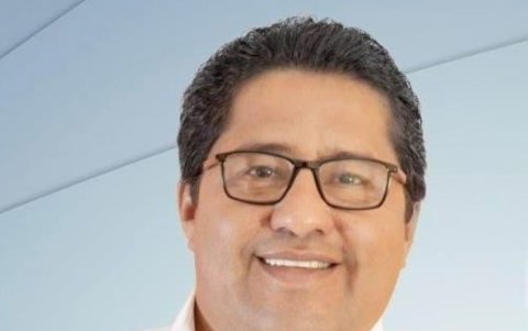 Solórzano es oriundo de Santa Lucía. Es ingeniero agrónomo.