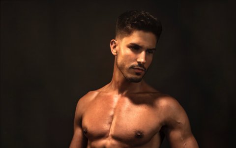 Pese a cuidarse mucho en la alimentación, admite que solo peca con el chocolate y la pizza.