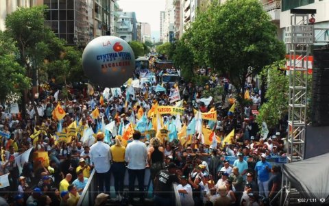 Captura de video de campaña de Cynthia Viteri.