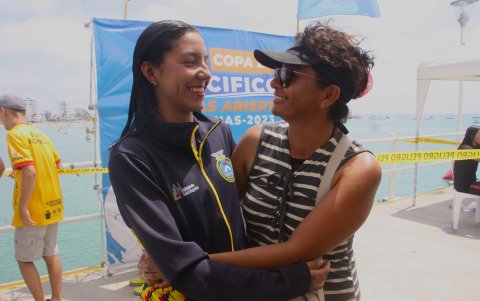 Danna Martínez, líder en damas, tuvo el apoyo de madre, Marielena Moreno.