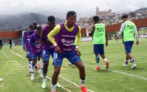 Jhon Jairo Ontaneda se ganó un lugar en Gualaceo desde que llegó en la serie B en el 2021.