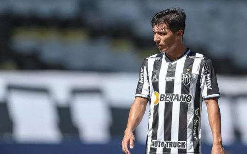 Alan Franco tuvo poca acción con el 'galo'.